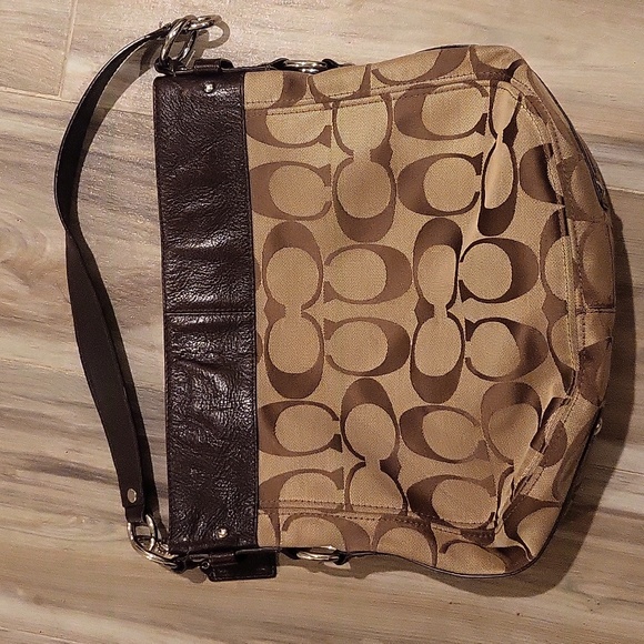 Coach Bag - Picture 1 of 4